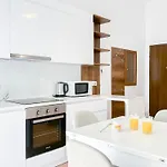 Aqua Star D94 Apartamento *